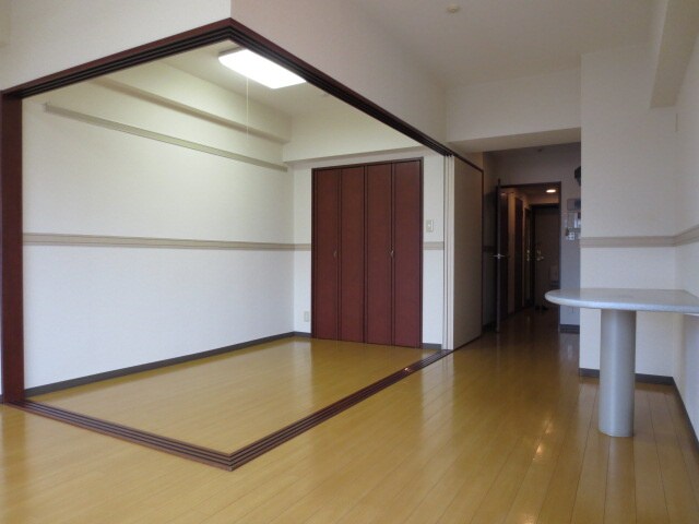 ライジング泉コ－トⅡの物件内観写真