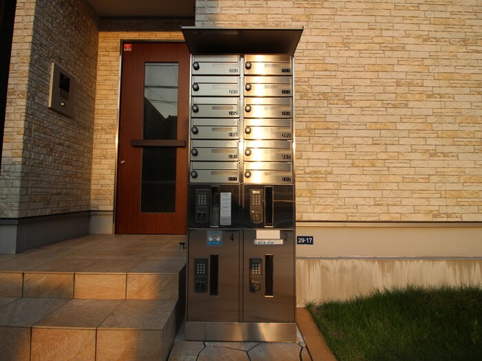 ＣＨＩＦＦＯＮ名駅の物件外観写真