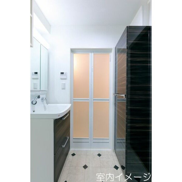 RIVO浅間町の物件内観写真