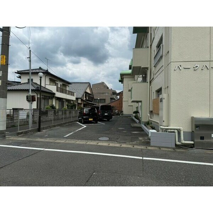 パークハイツの物件外観写真