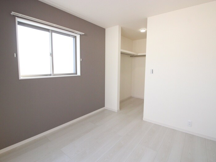 ﾘｰﾌﾞﾙﾌｧｲﾝ一宮市乾町2号棟の物件内観写真