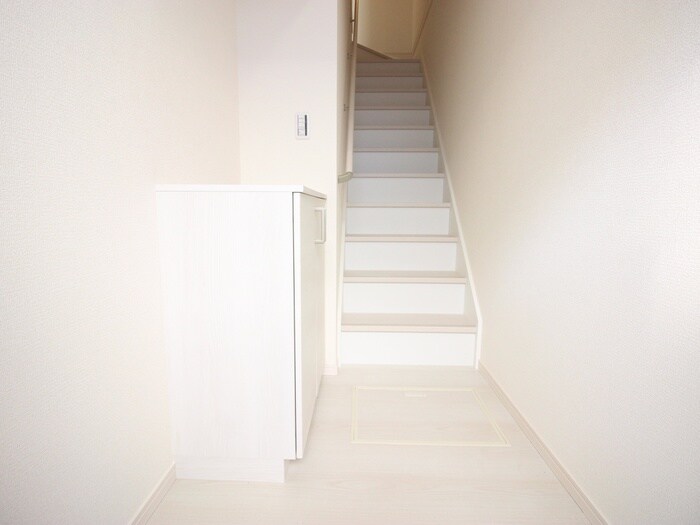 ﾘｰﾌﾞﾙﾌｧｲﾝ一宮市乾町2号棟の物件内観写真