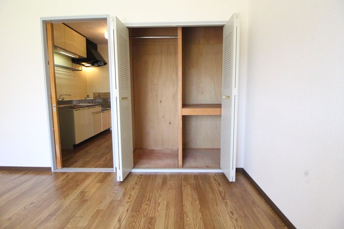 サープラスワン幸の物件内観写真