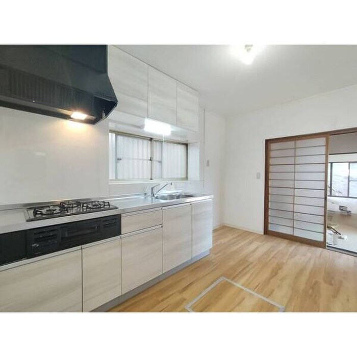 緑区大高町小坂のお家の物件内観写真