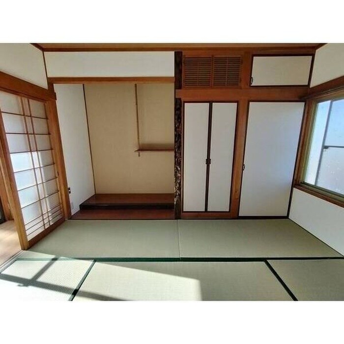 緑区大高町小坂のお家の物件内観写真