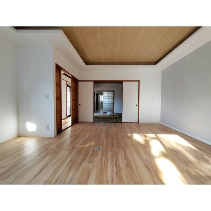 緑区大高町小坂のお家の物件内観写真