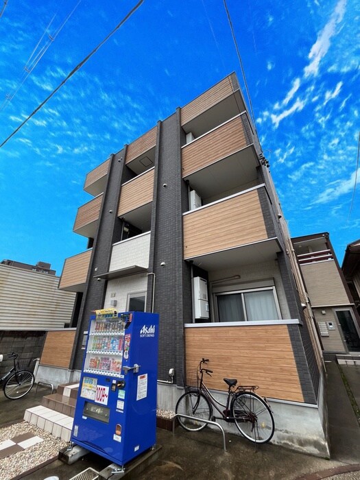 ルミナス野並の物件外観写真