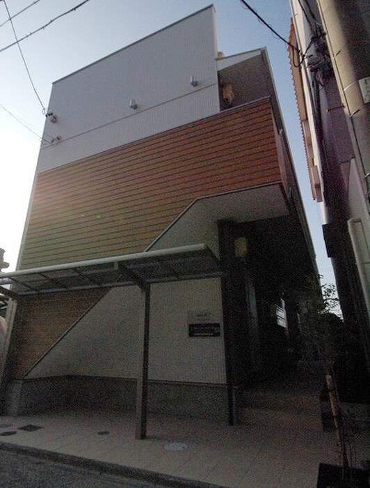 Win荒子の物件外観写真