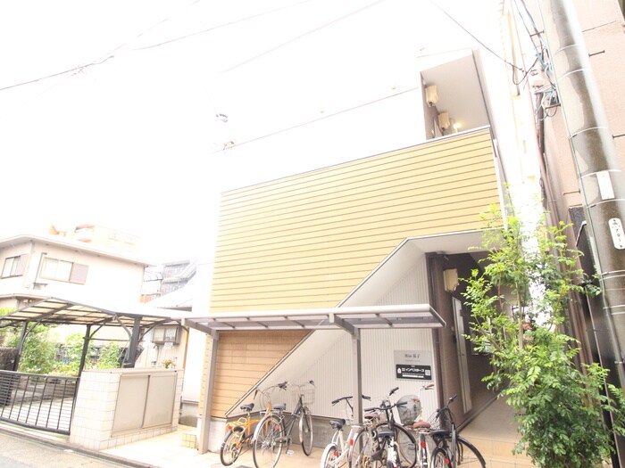 Win荒子の物件外観写真