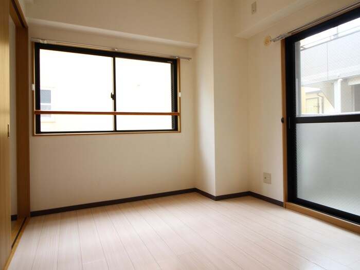 第三奥村マンションの物件内観写真