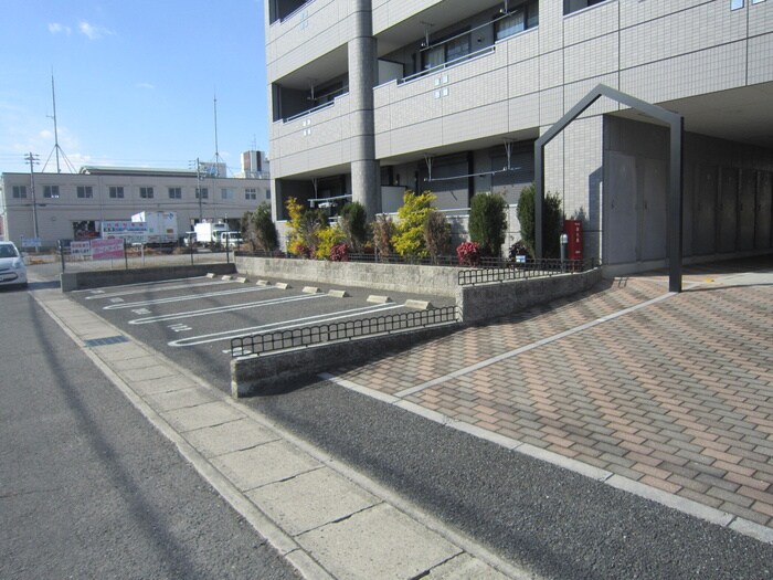 ララパル－ザの物件外観写真