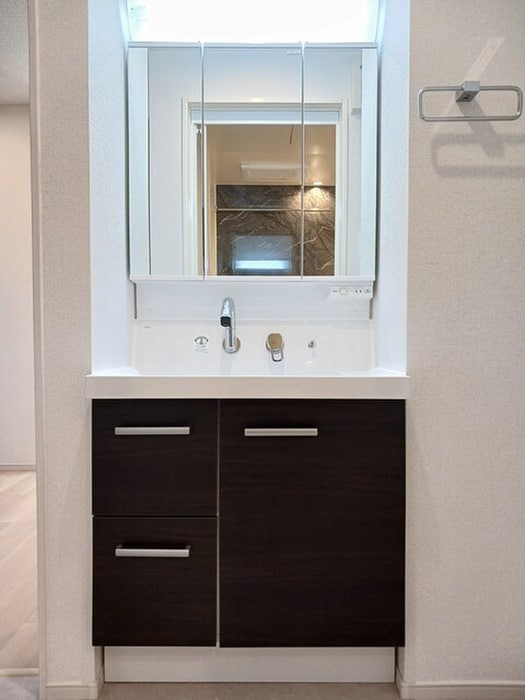 アドーラ　浅井　Ⅰ　の物件内観写真