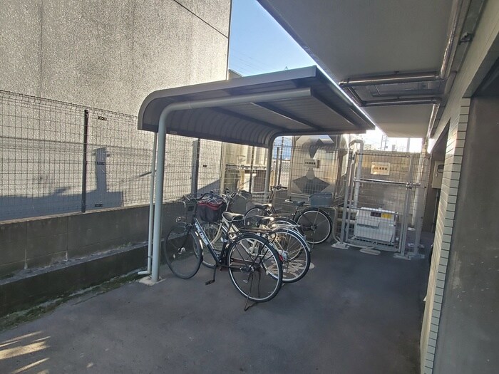 ハピネス関の物件外観写真