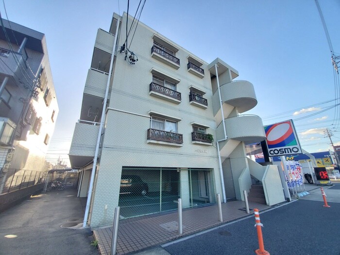 ハピネス関の物件外観写真