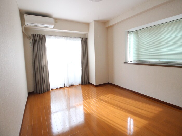 ラ・メゾン・メルヴェイユの物件内観写真