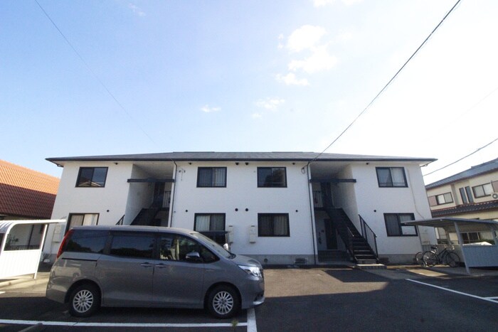 フロイデ山本の物件外観写真