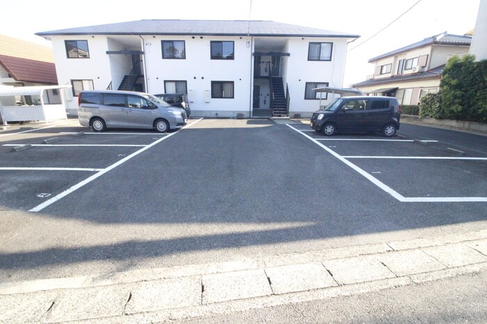 フロイデ山本の物件外観写真