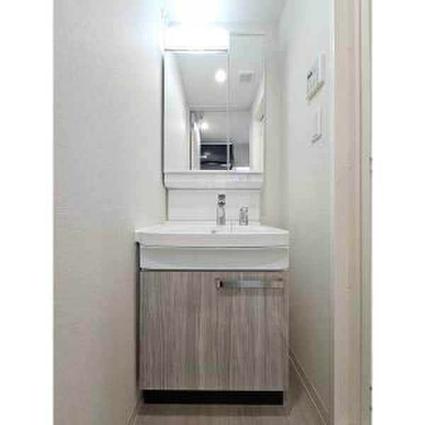 ﾃﾞｨｱﾚｲｼｬｽ名古屋浄心（1302）の物件内観写真