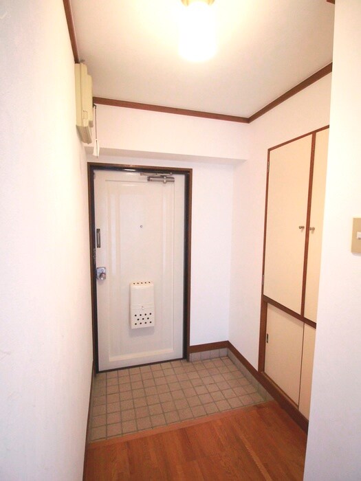 岡田マンションの物件内観写真