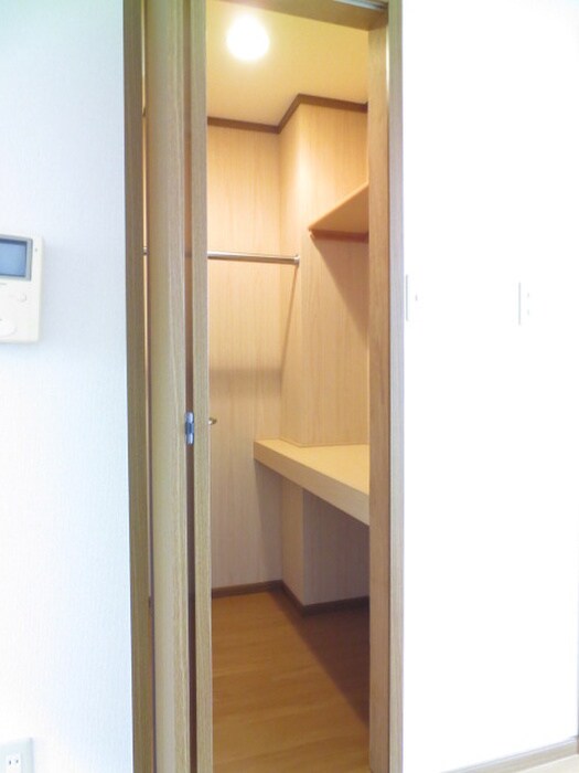 ハ－フ・ム－ンの物件内観写真