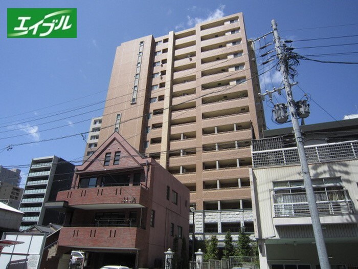 プレサンス泉セントマーク(304)の物件外観写真