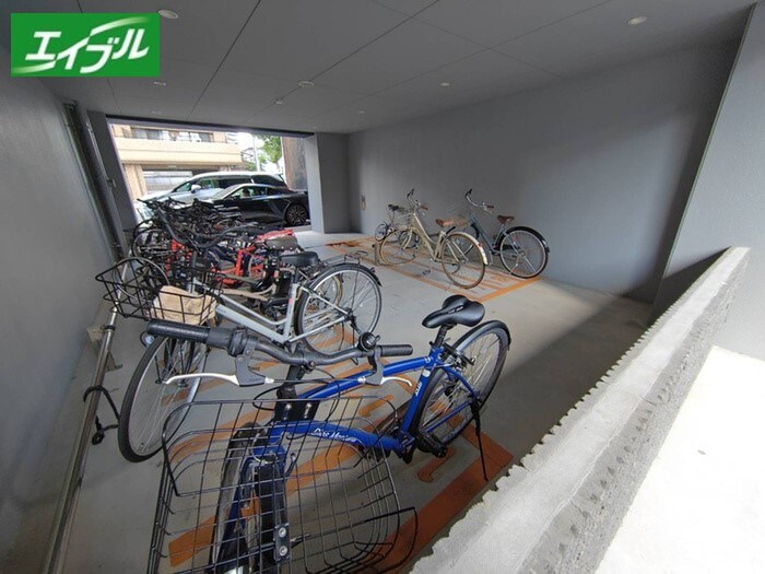 GRANDUKE代官町reversoの物件外観写真