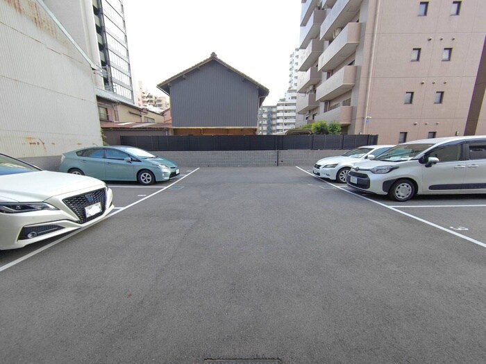 GRANDUKE代官町reversoの物件外観写真