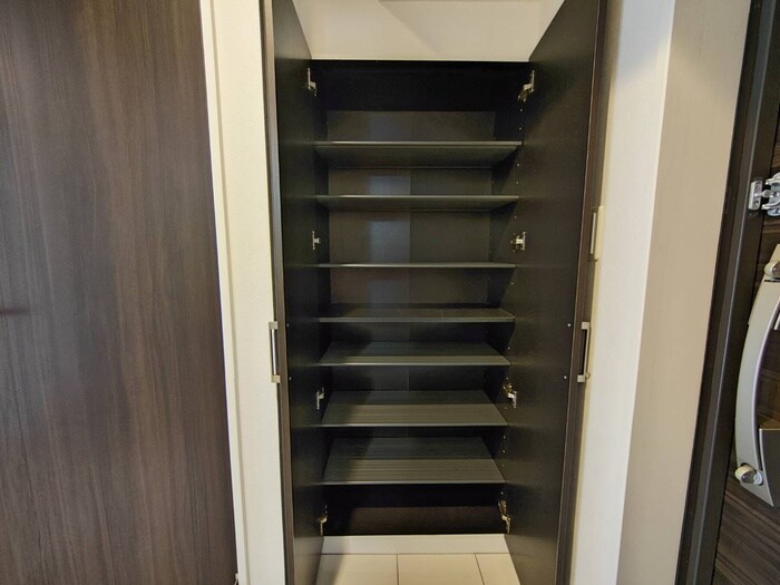 GRANDUKE代官町reversoの物件内観写真