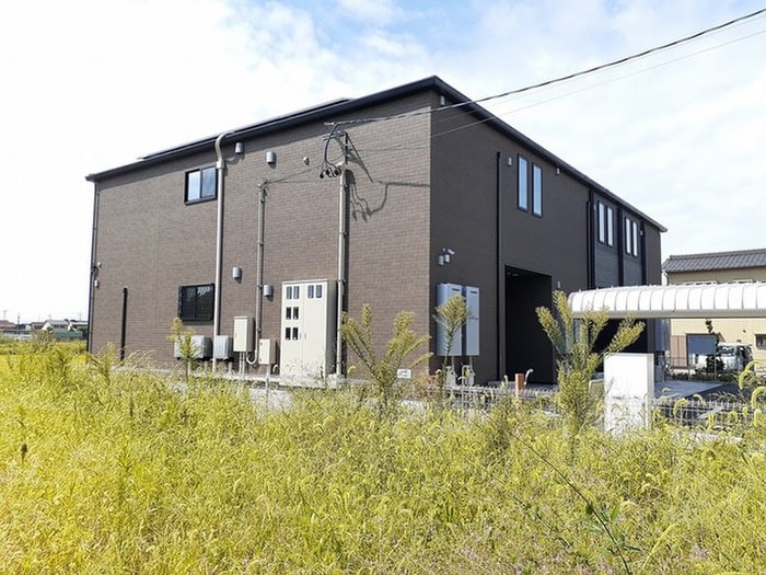 メゾン　カルムの物件外観写真