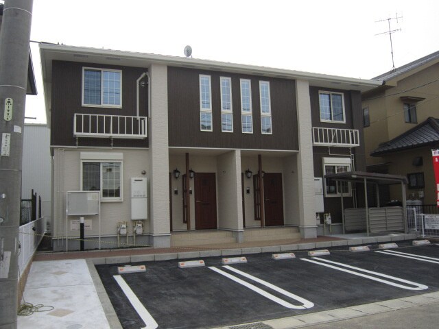 ミッデリアの物件外観写真