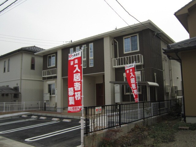 ミッデリアの物件外観写真