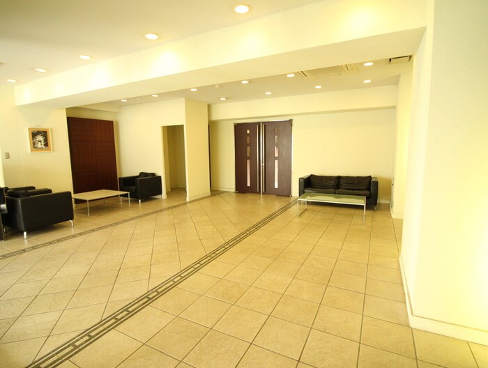 丸の内セントラルハイツの物件外観写真