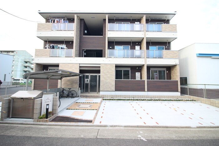 アニメート泉の物件外観写真