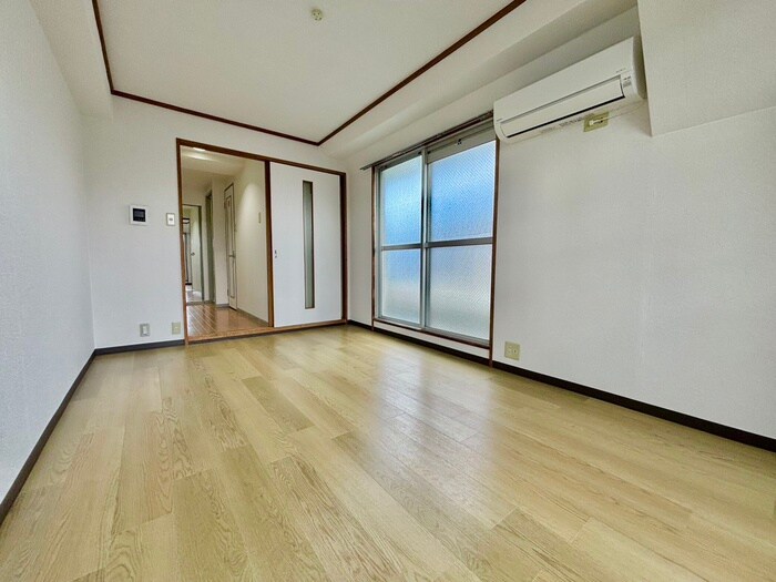 ソレイユ生駒の物件内観写真