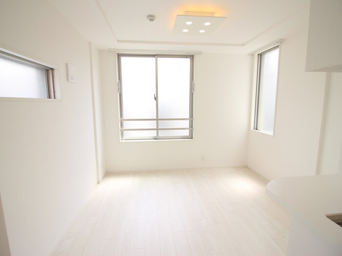 LUORE大曽根NORTHの物件内観写真