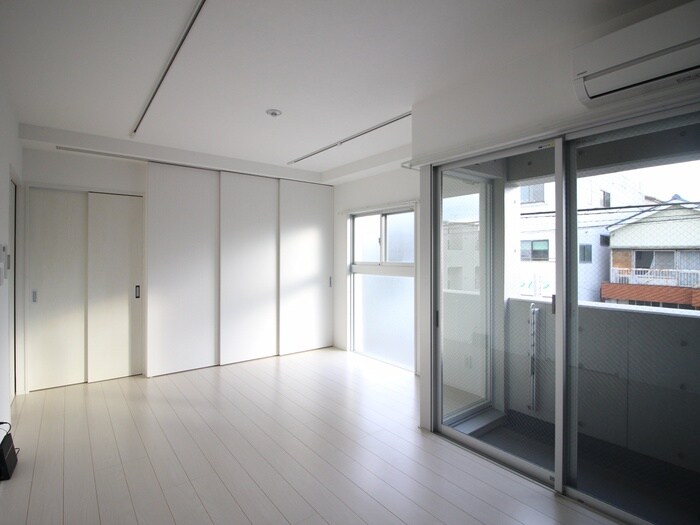 SPACE CUBE HONJINの物件内観写真