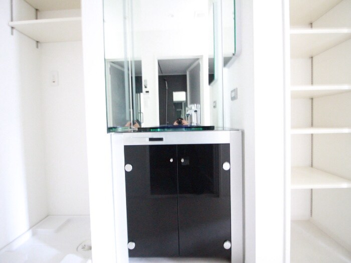 SPACE CUBE HONJINの物件内観写真