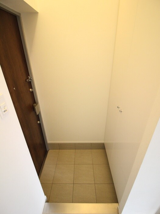 SPACE CUBE HONJINの物件内観写真