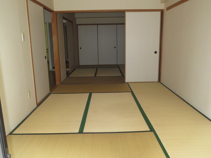 レジデンス泉の物件内観写真