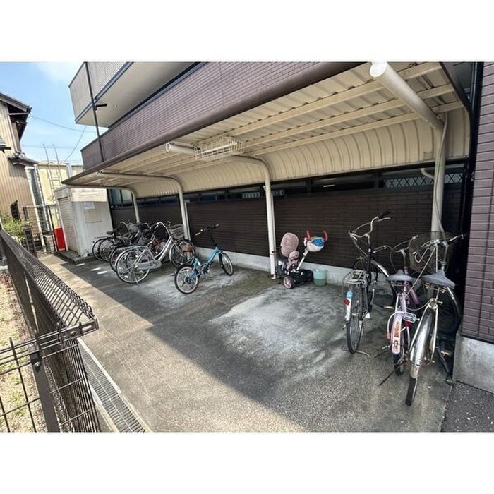 ドゥースファミーユの物件外観写真