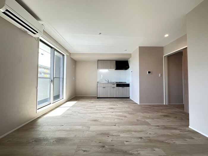 ニュー令和の物件内観写真