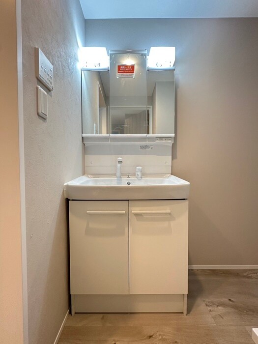 ニュー令和の物件内観写真