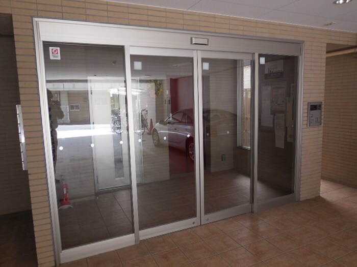 クレスト覚王山の物件外観写真