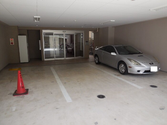 クレスト覚王山の物件外観写真