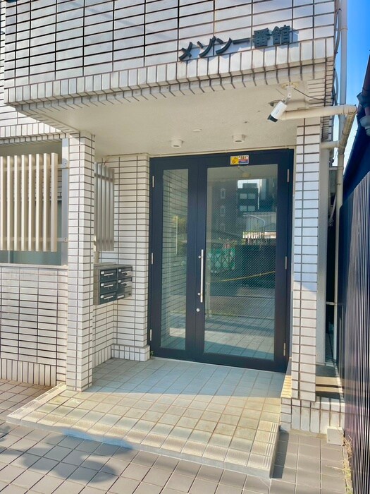 メゾン一番舘の物件外観写真