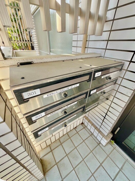 メゾン一番舘の物件外観写真