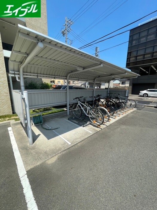 オランジュリー御器所の物件外観写真