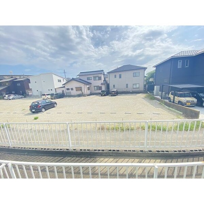 エブリワン西棟の物件内観写真