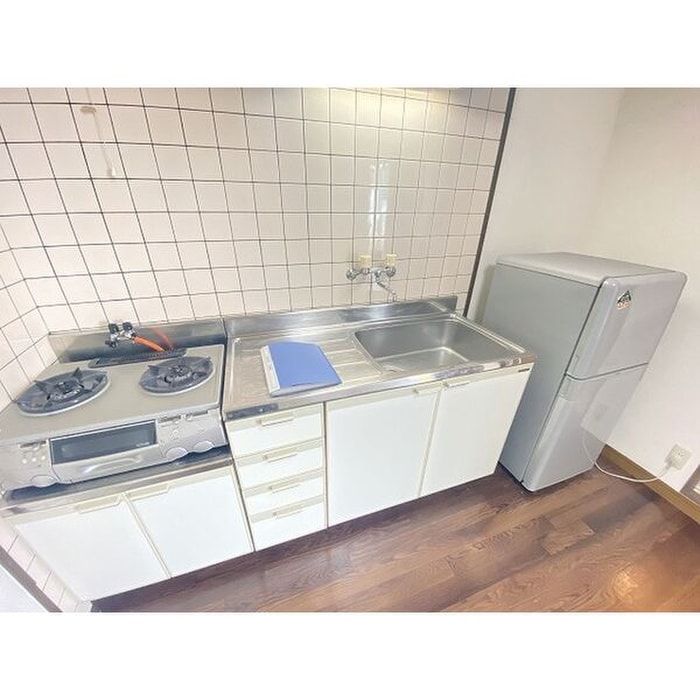 エブリワン西棟の物件内観写真