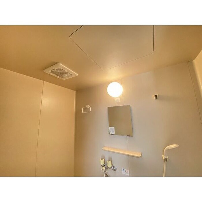 エブリワン西棟の物件内観写真